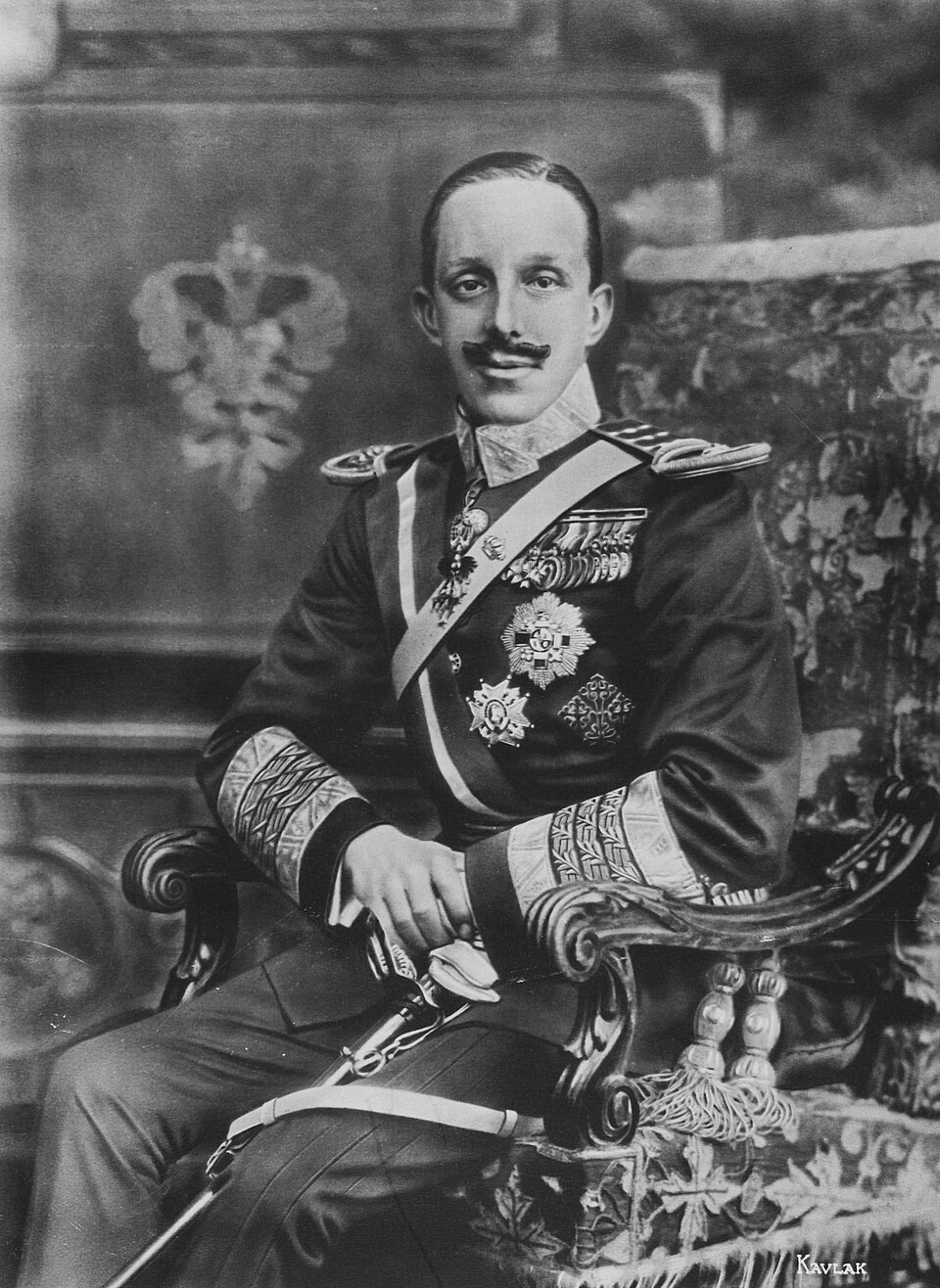 Rey_Alfonso_XIII_de_España,_by_Kaulak.jpeg