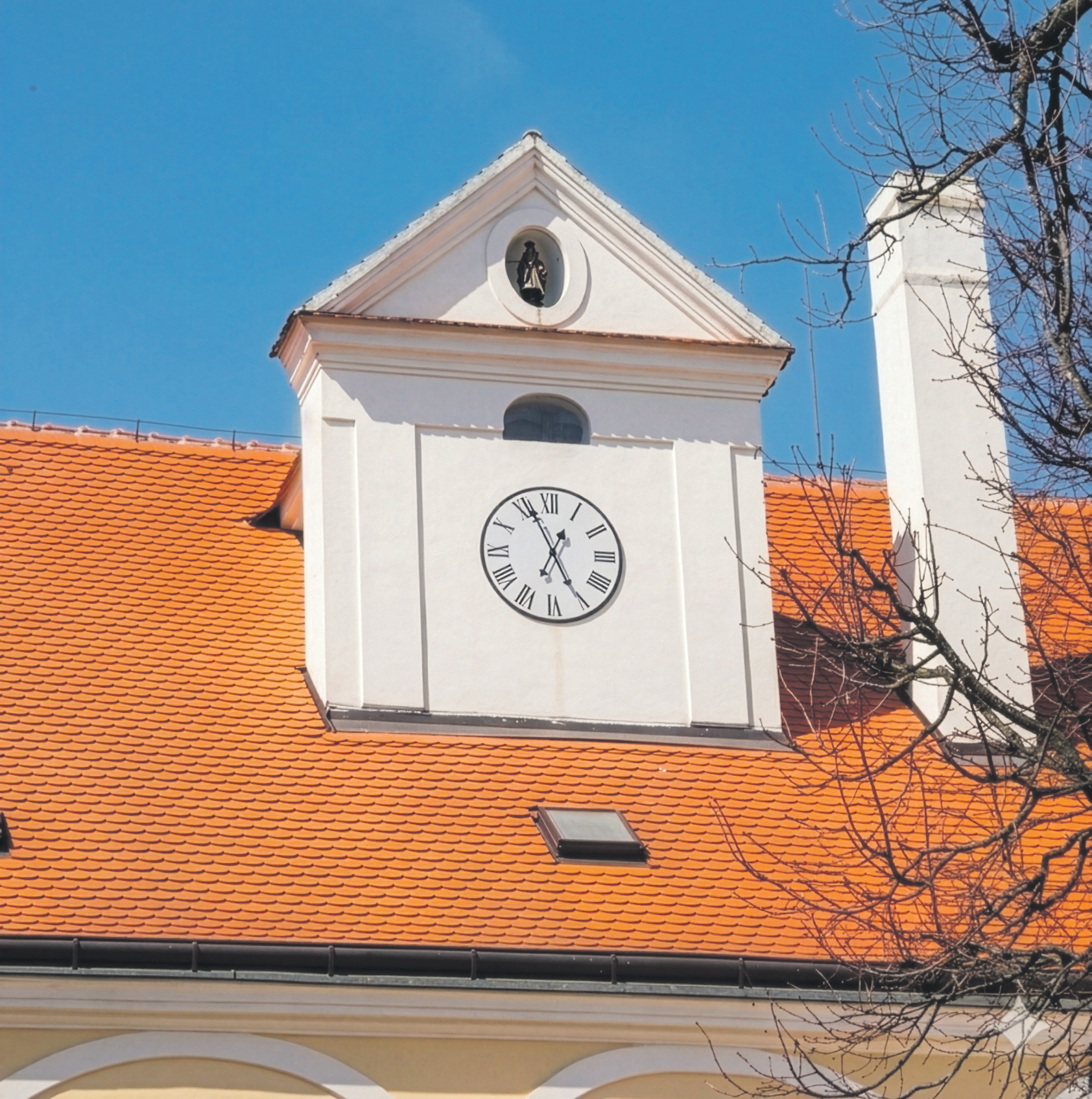 Jan Nepomucký v hodinách_web.jpg