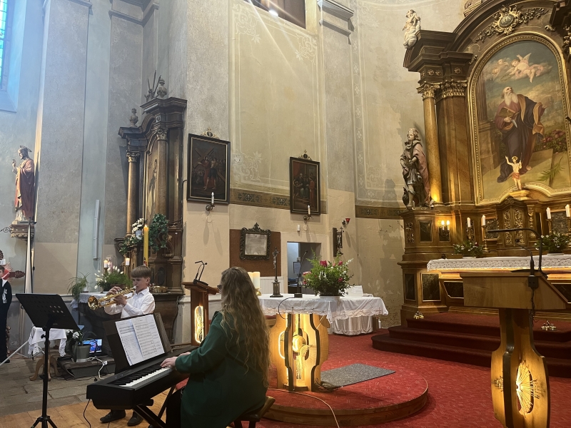 Image 12