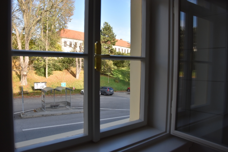 Image 12
