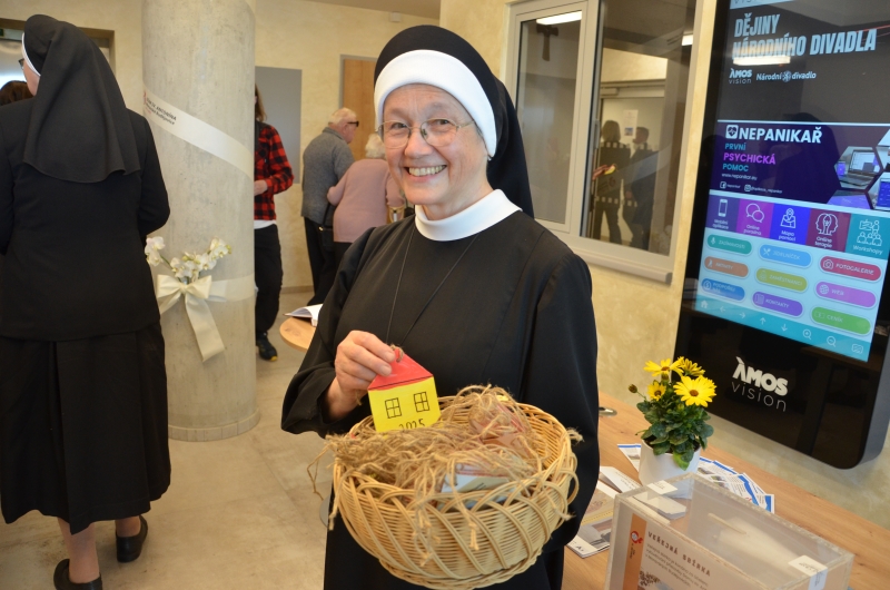 Image 103