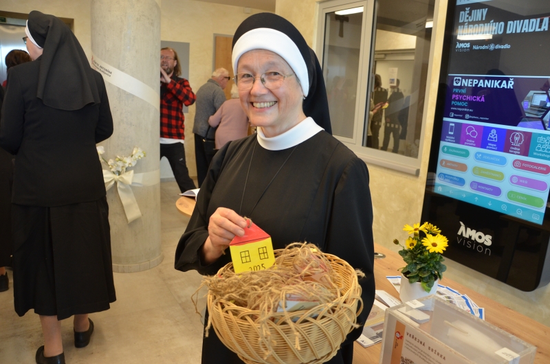Image 104