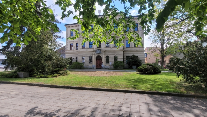 Image 1