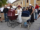 Milovnice kočárkování zpestřily pouť