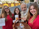 Koláč pro hospic trhá rekordy