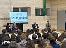 Třicet let Senátu připomněly v Třebíči dvě besedy se studenty i veřejností