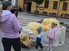 Dýně všech barev a velikostí zaplnily třebíčské náměstí. Nechyběli ani rekordní obři
