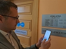Na krajský úřad s občankou v mobilu