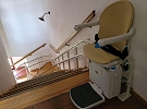Schodišťová sedačka ulehčí návštěvu úřadu