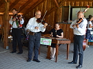 Cimbálová muzika a dobré víno