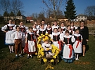 Kroje paní Renátu provázejí celý život. Příběh ženy, která už třicet let drží folklór v Hrotovicích při životě