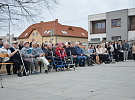 Společenské vyžití pro seniory i pomoc pečujícím rodinám. Dům svatého Antonína v Moravských Budějovicích otevřel denní stacionář