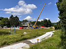 Perou se s přívalovými dešti i sluneční výhní