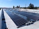 Solární elektrárna na střeše školy šetří obci statisíce