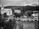 Velkoformátová fotografie obyvatel Náměště nad Oslavou slavnostně vystavena