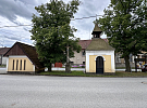 Život mezi rybníky pod znakem s uťatou rukou