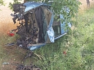 Řidička zřejmě usnula - auto skončilo převrácené v příkopu